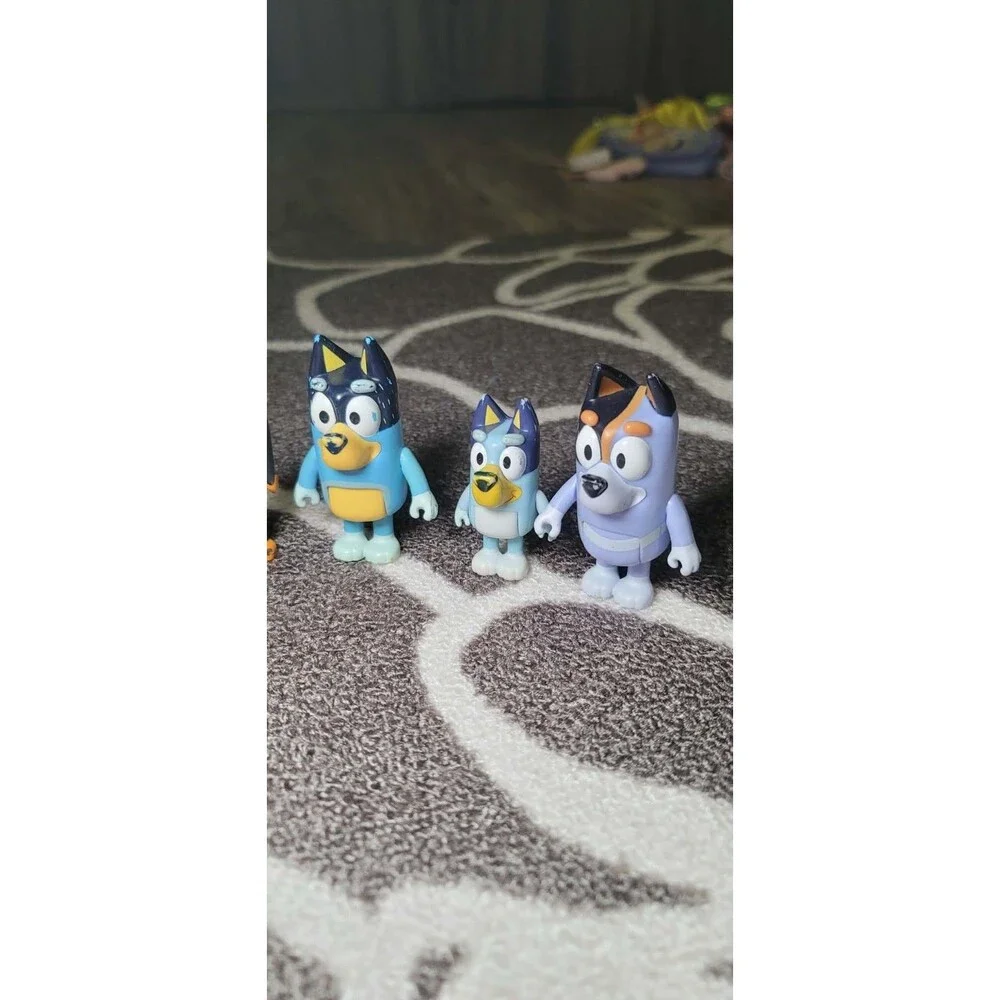 Bluey Figure Lot Bingo Bluey Bandit Muffin Snickers Lucky Cocoa Honey Pretzel